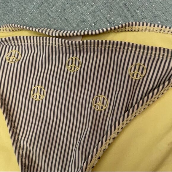 Xhilaration Bikini Bottom Peace Signs - Picture 3 of 5